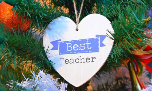 ornament saying best teacher 