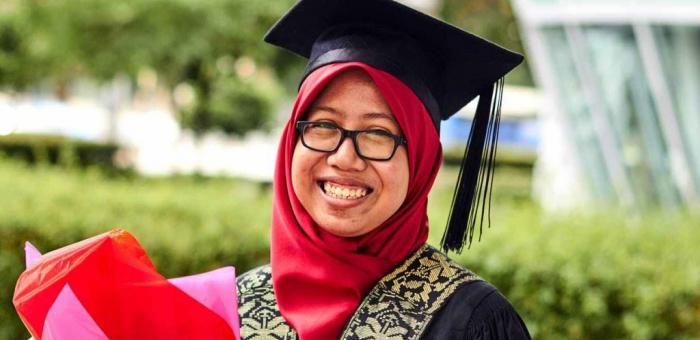 Alumni Graduate Photo